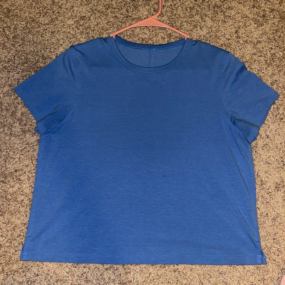 Lululemon classic fit cotton blend tee